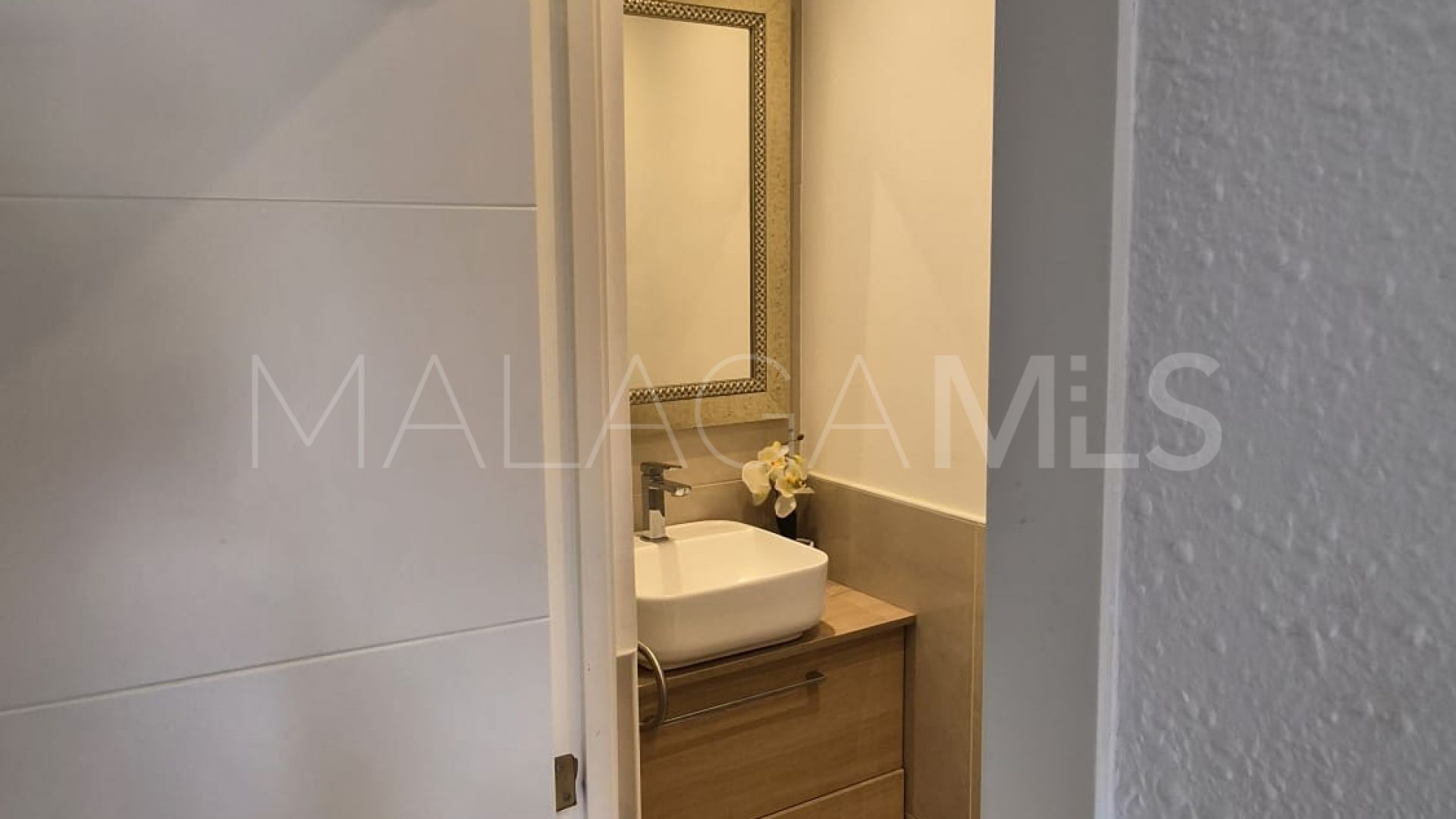 Radhus for sale in Sitio de Calahonda