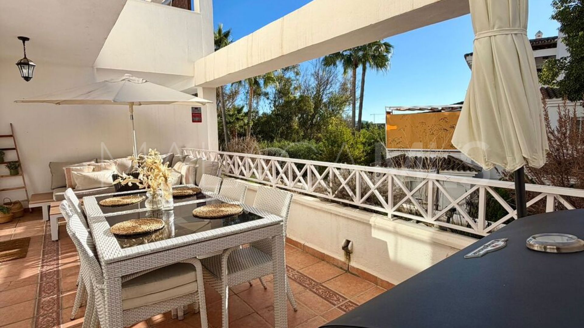 Lägenhet for sale in Las Lomas de Rio Real