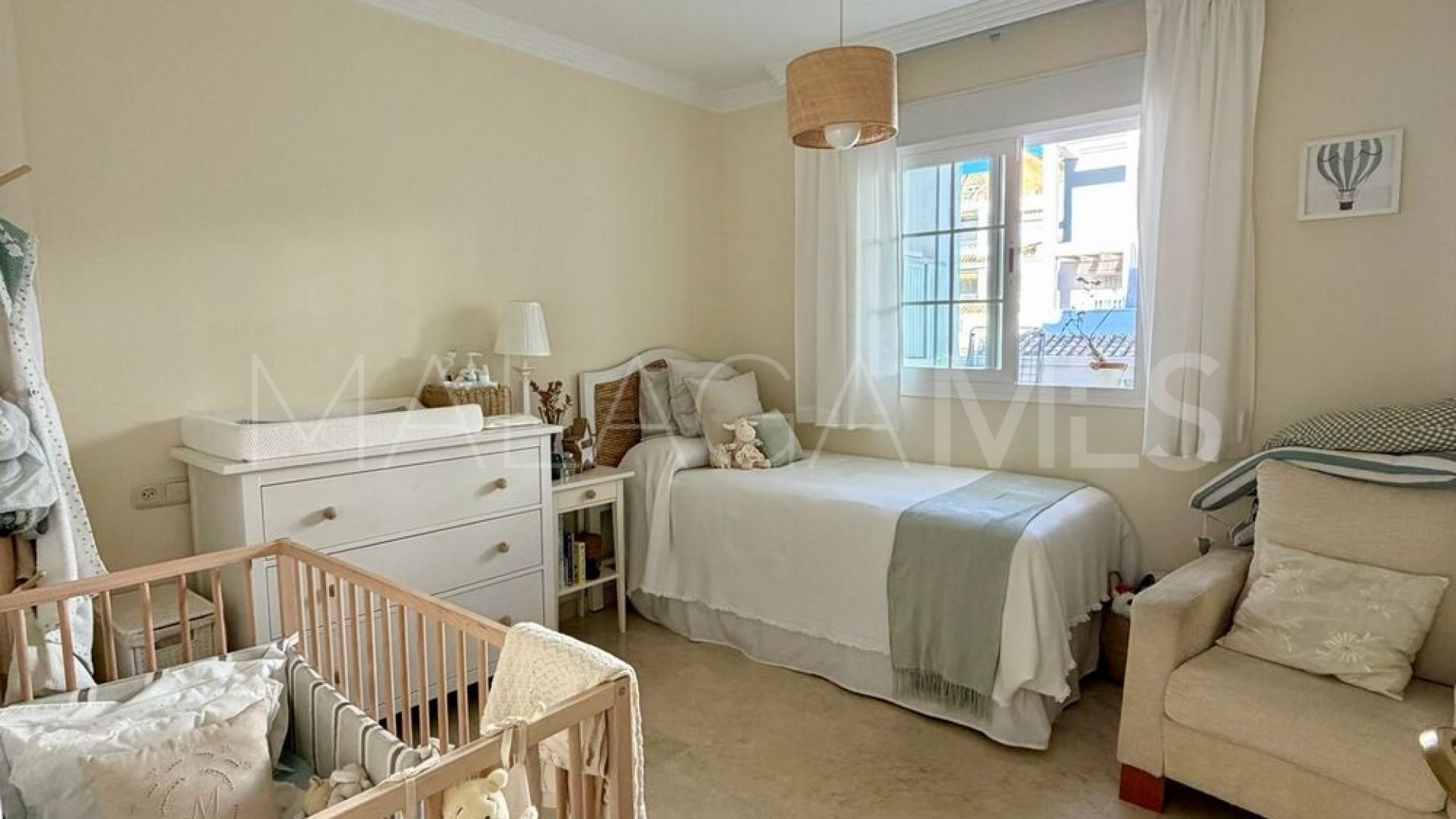 Lägenhet for sale in Las Lomas de Rio Real