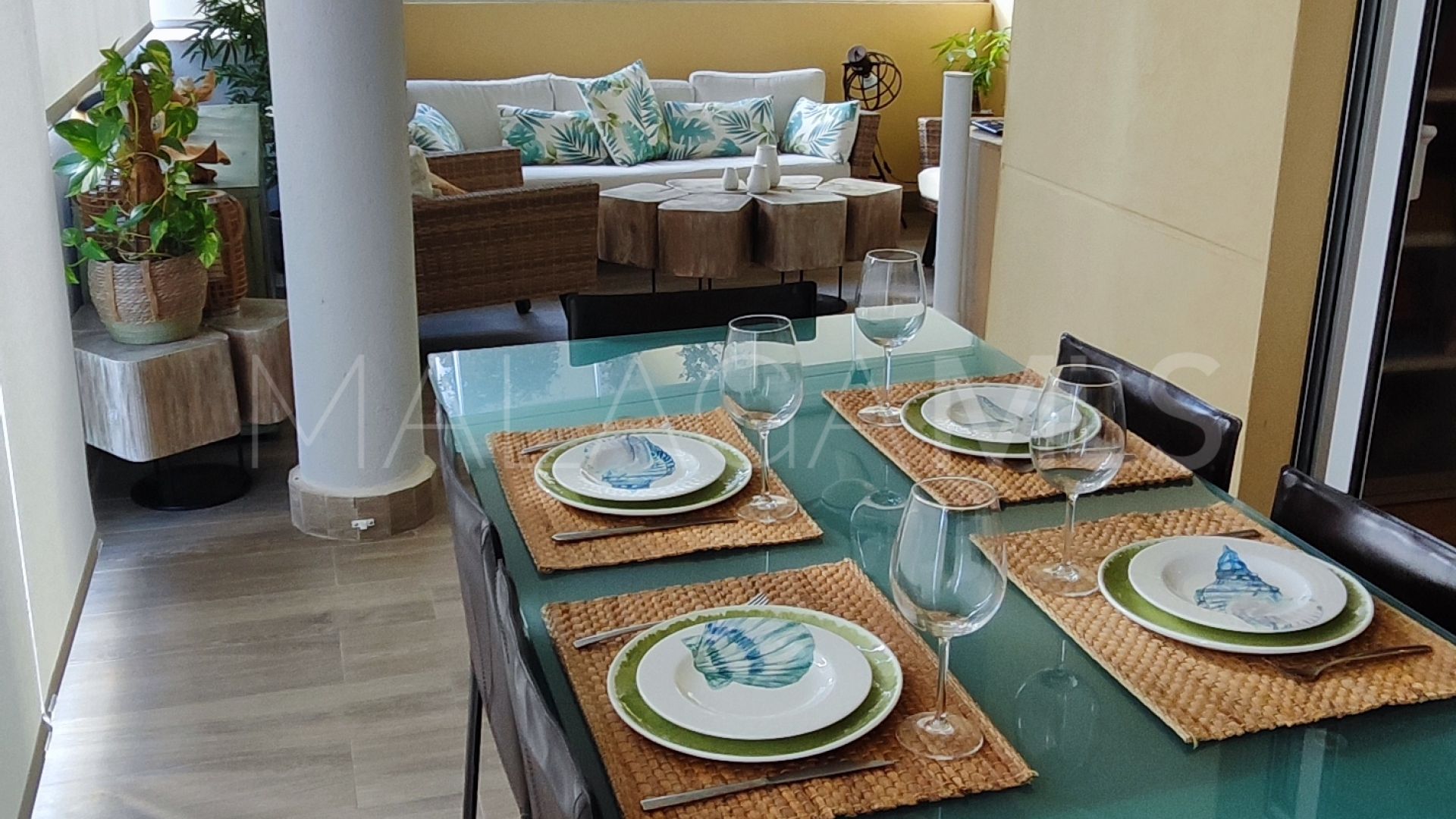 For sale ground floor apartment in Cabopino