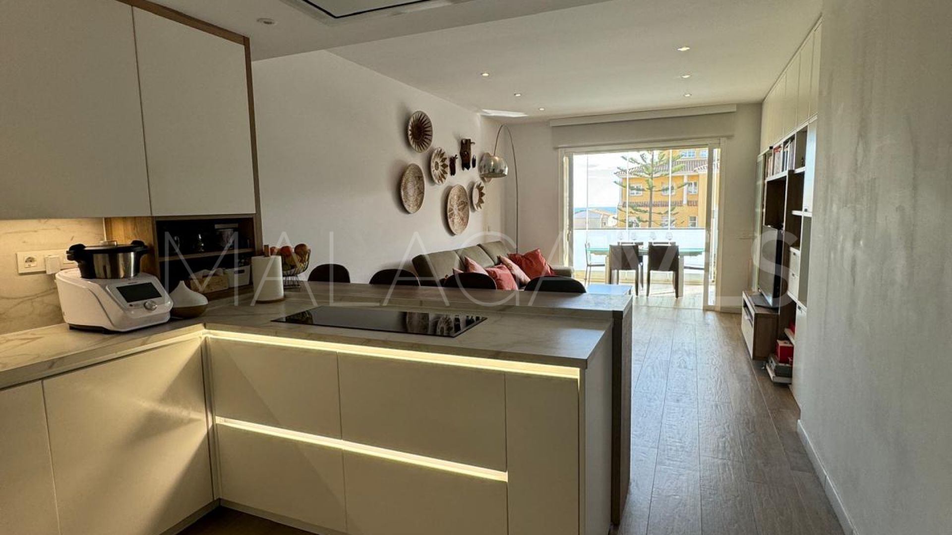 For sale ground floor apartment in Cabopino