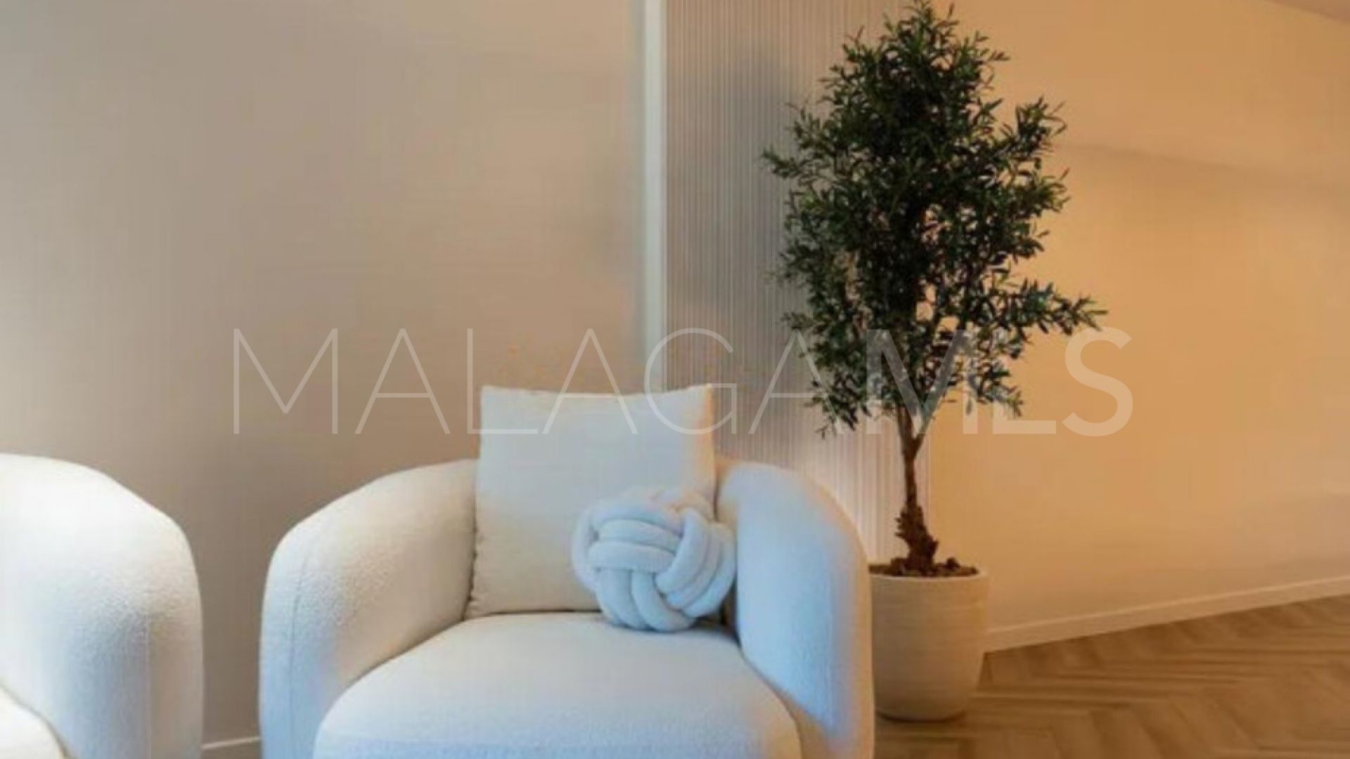 Markplanslägenhet for sale in Magna Marbella