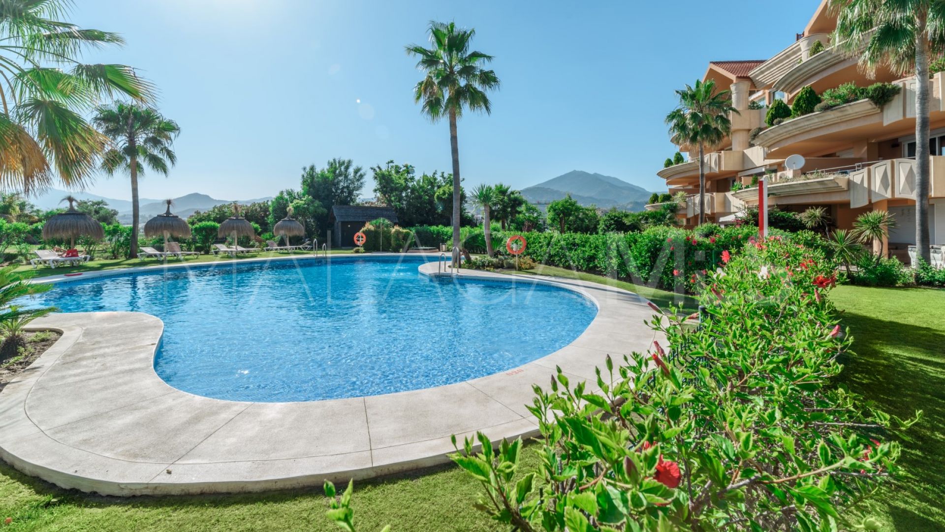 Markplanslägenhet for sale in Magna Marbella