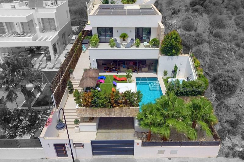 Cala de Mijas, villa for sale with 5 bedrooms