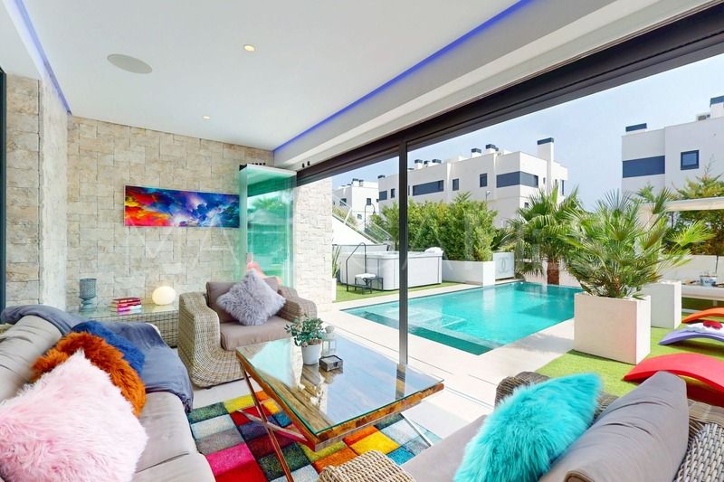 Cala de Mijas, villa for sale with 5 bedrooms