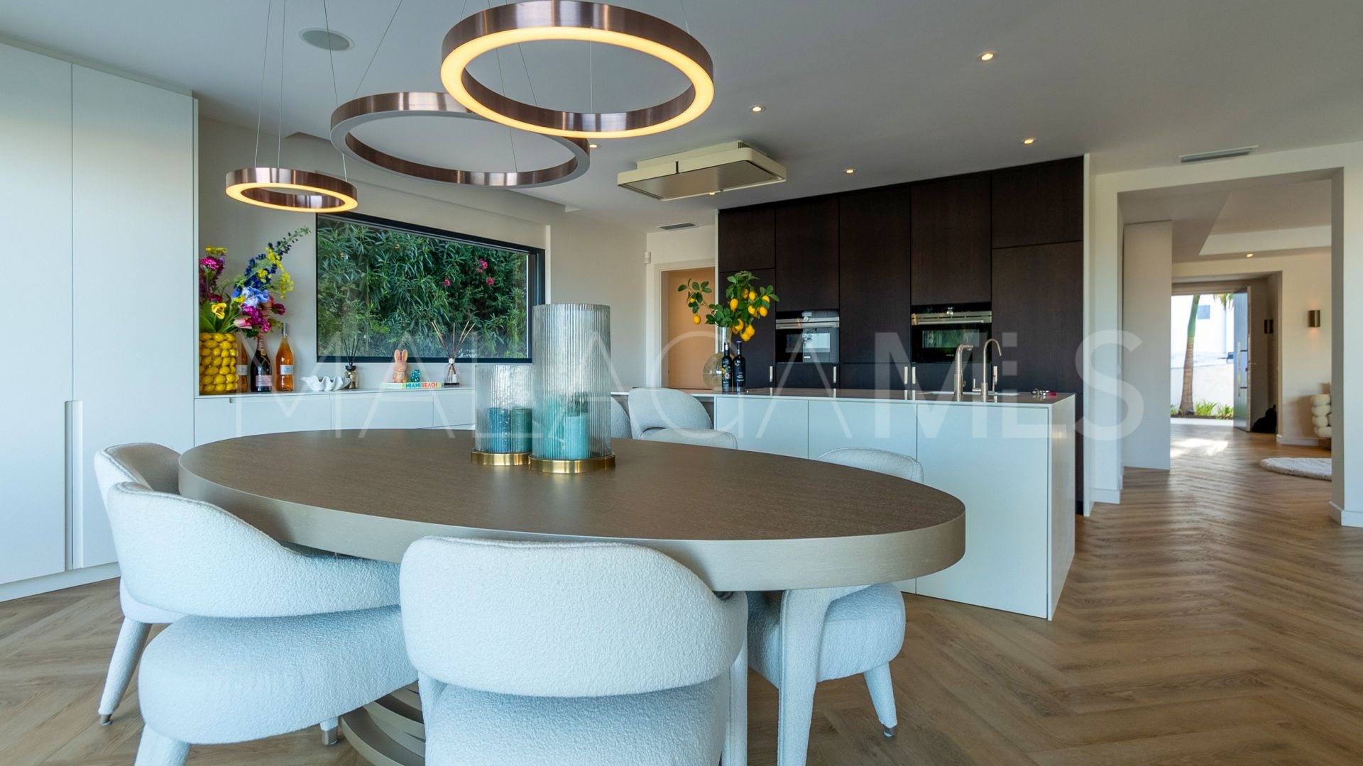 Villa for sale in Artola