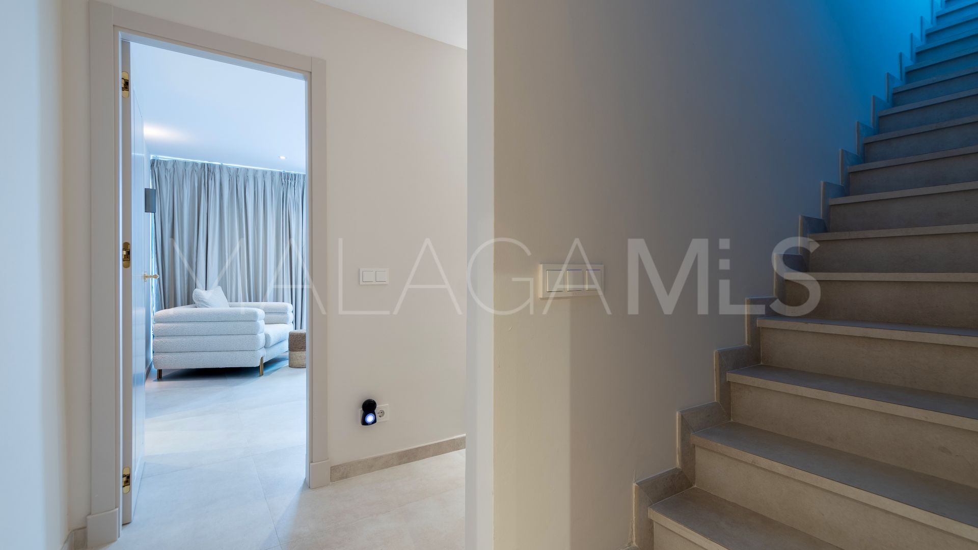 Villa for sale in Artola