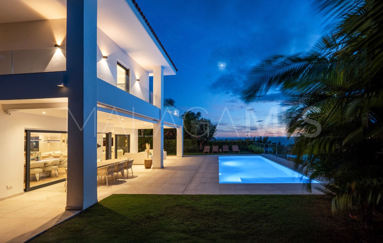 Villa for sale in Artola