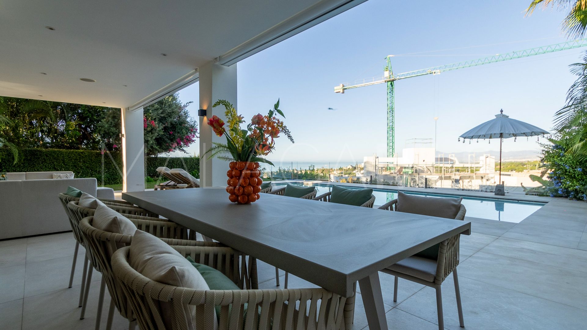 Villa for sale in Artola