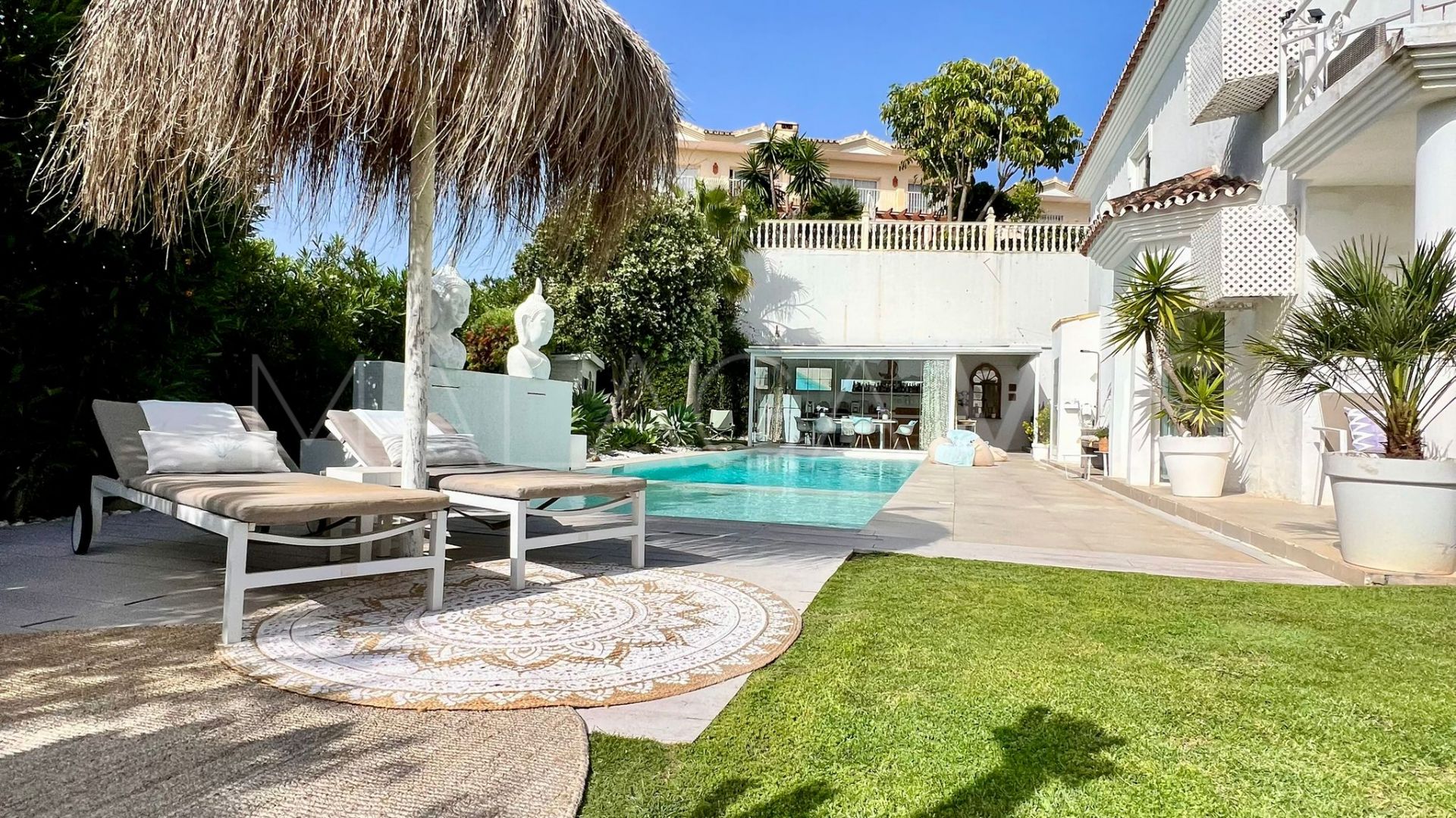 Villa for sale in Miraflores Golf