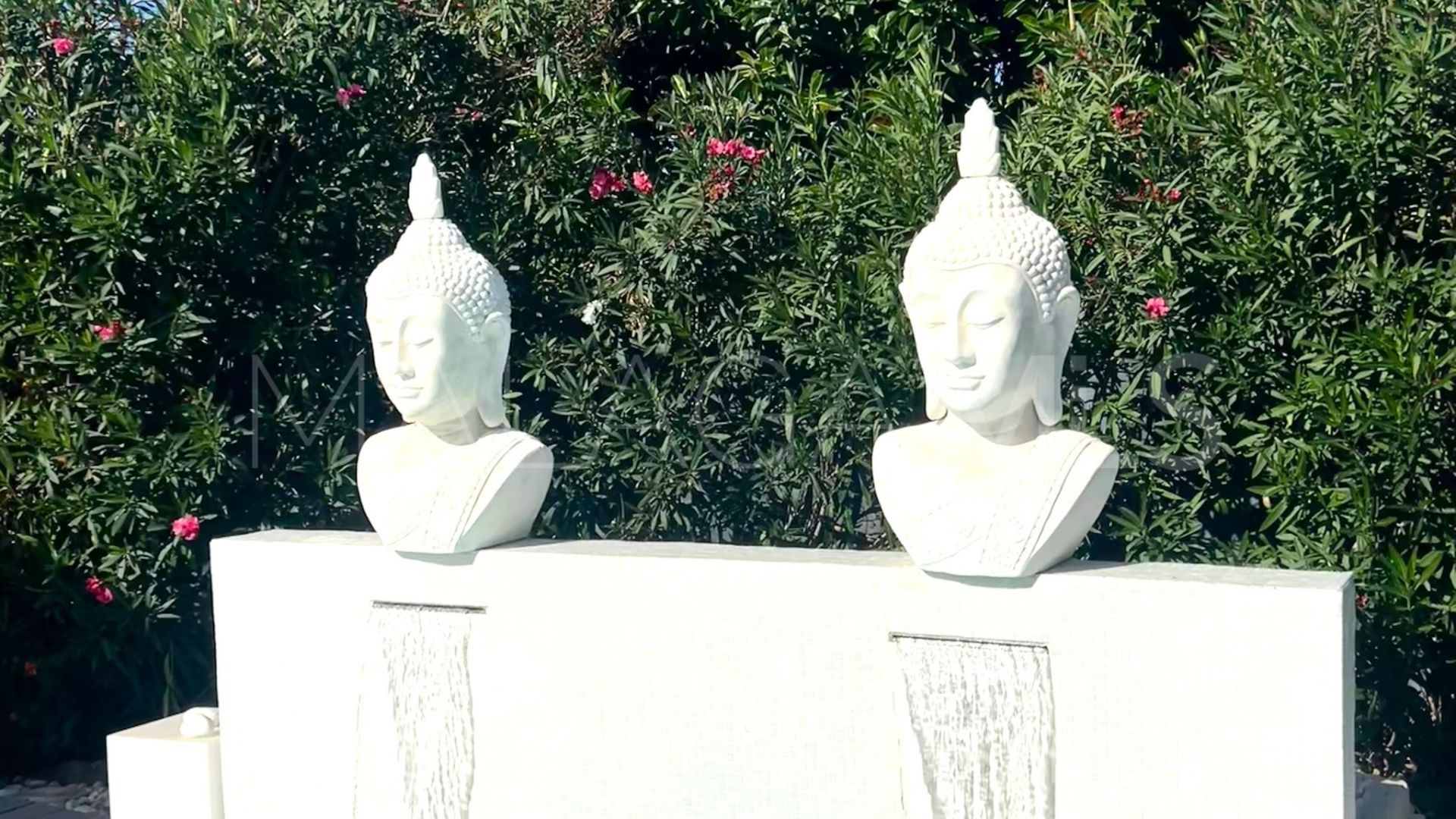 Villa for sale in Miraflores Golf