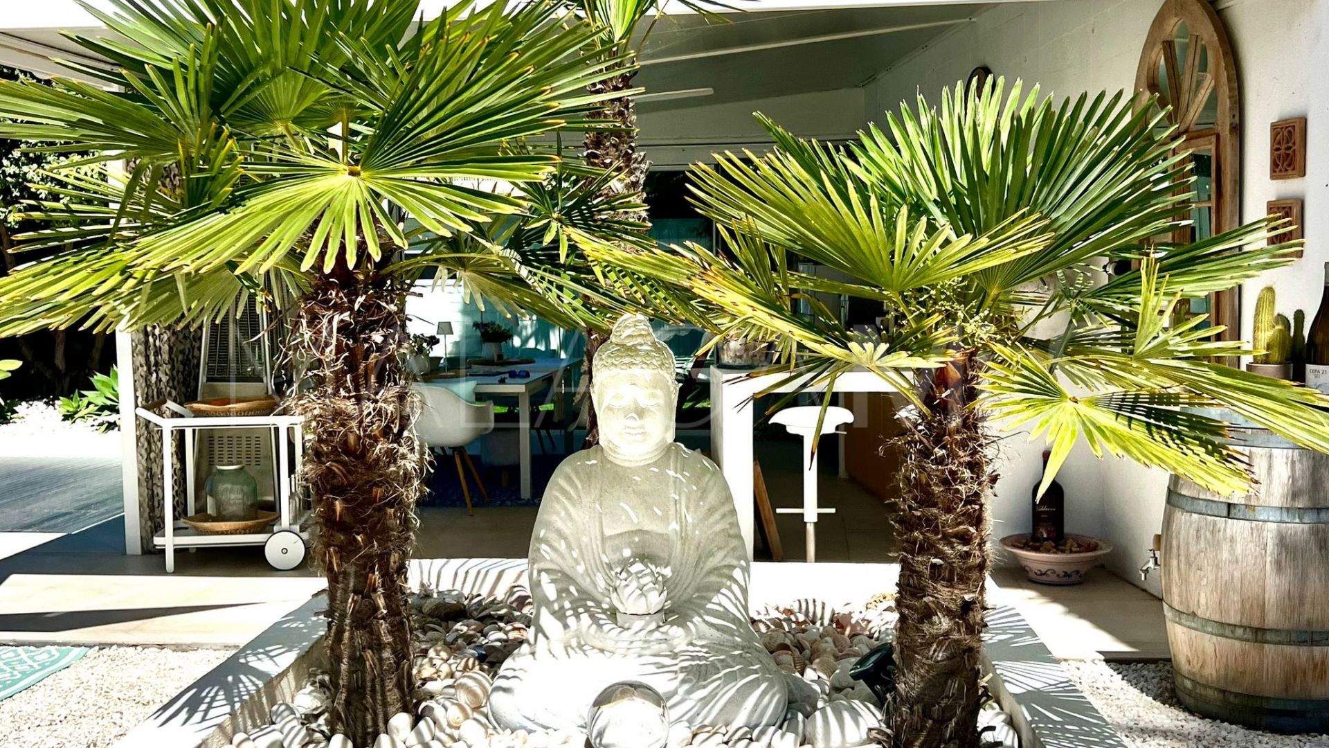 Villa for sale in Miraflores Golf