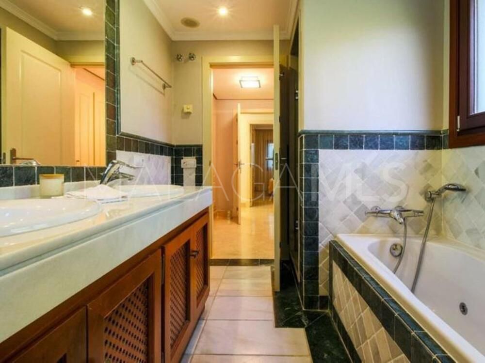 Markplanslägenhet for sale in Lomas del Rey
