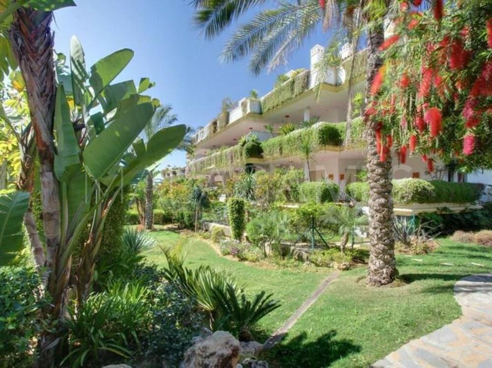 Markplanslägenhet for sale in Lomas del Rey