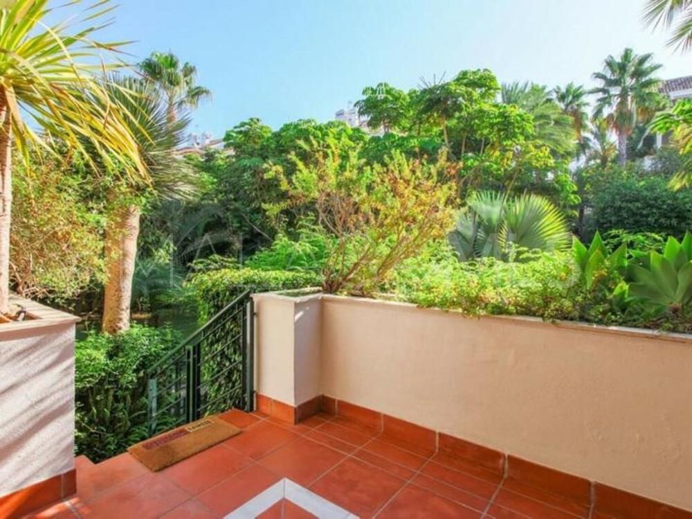 Markplanslägenhet for sale in Lomas del Rey