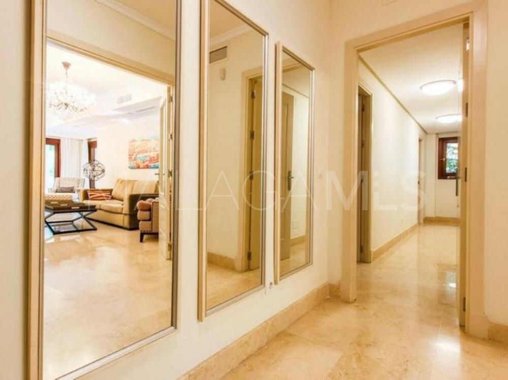 Markplanslägenhet for sale in Lomas del Rey