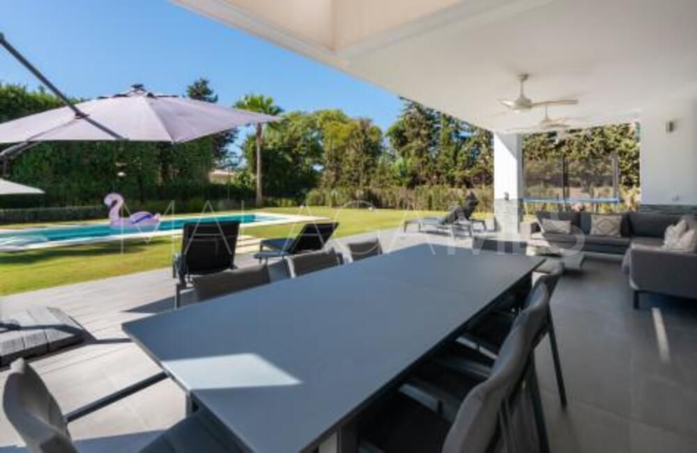 Villa for sale in Isdabe