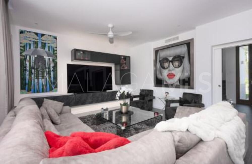 Villa for sale in Isdabe