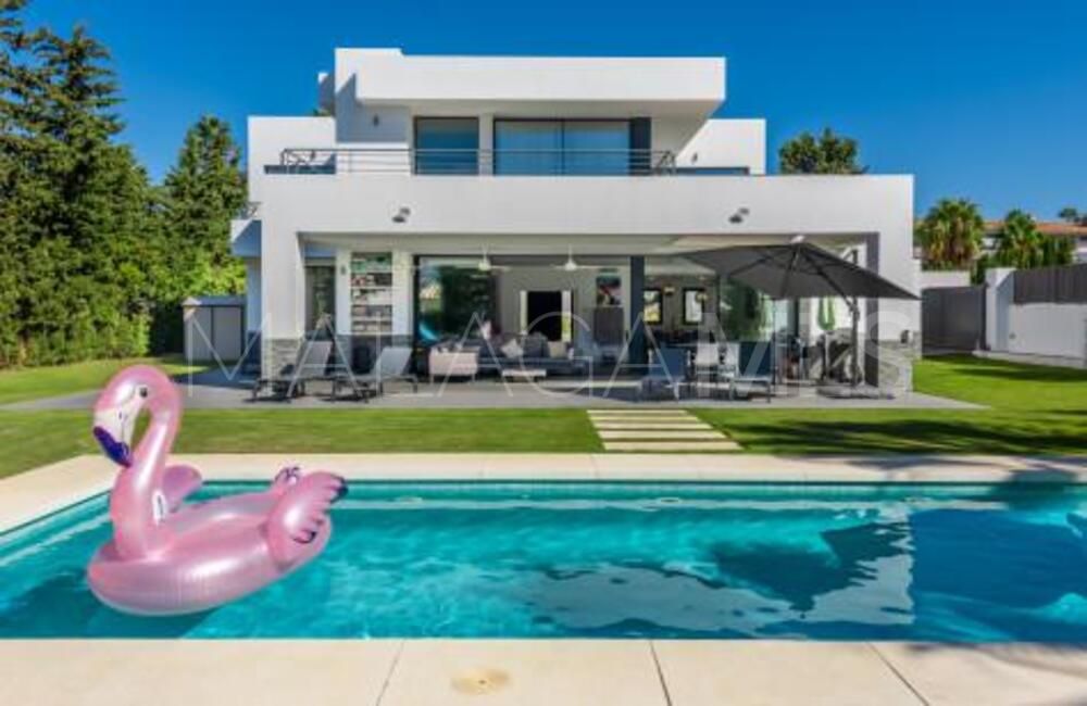 Villa for sale in Isdabe