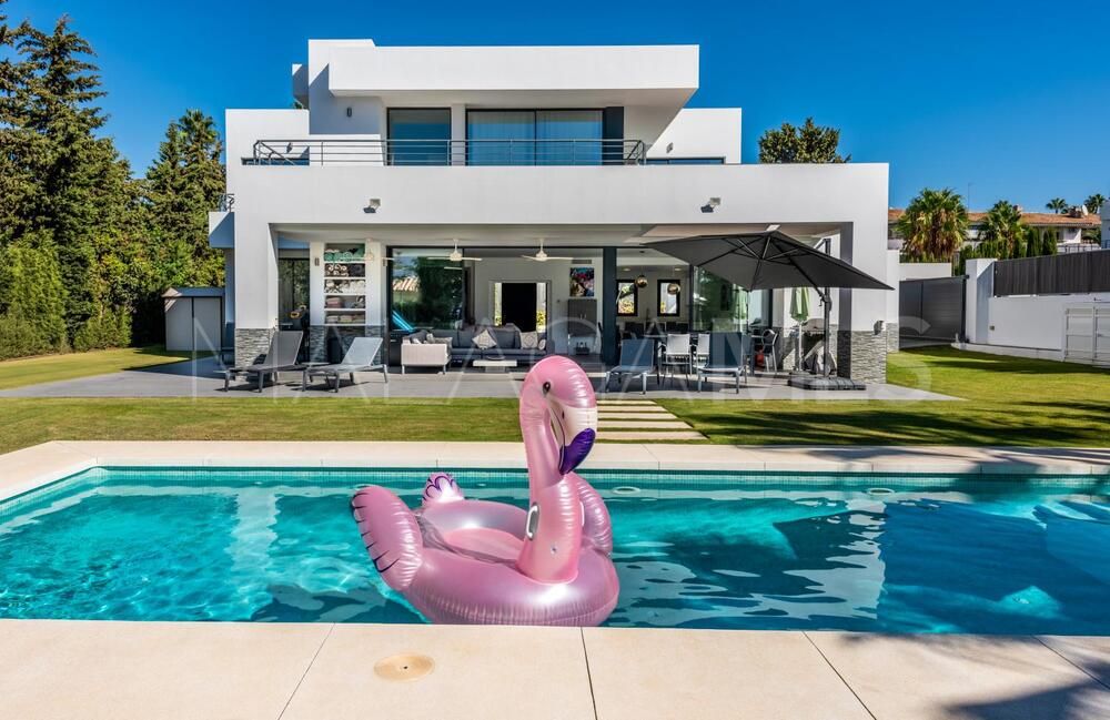 Villa for sale in Isdabe