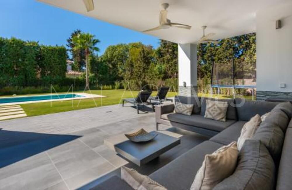 Villa for sale in Isdabe