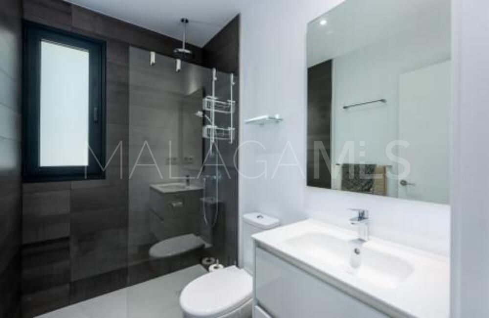 Villa for sale in Isdabe