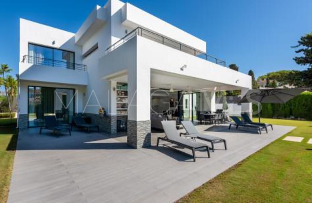 Villa for sale in Isdabe