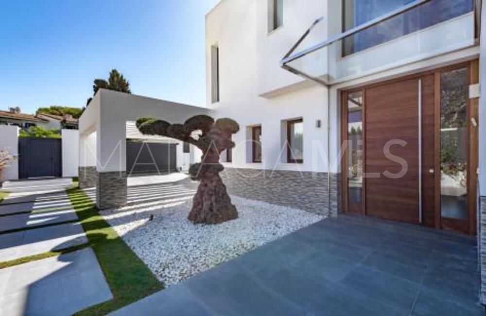 Villa for sale in Isdabe