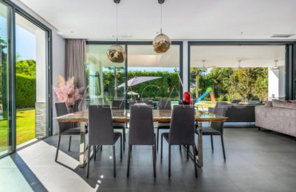 Villa for sale in Isdabe