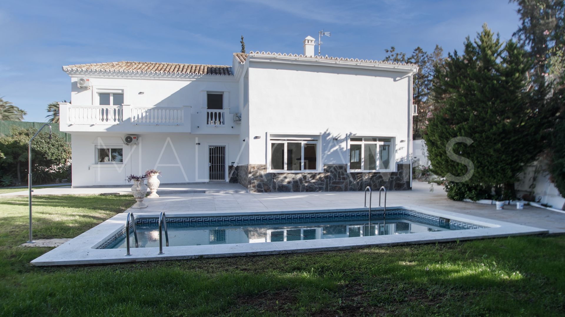 Los Naranjos Golf 4 bedrooms villa for sale