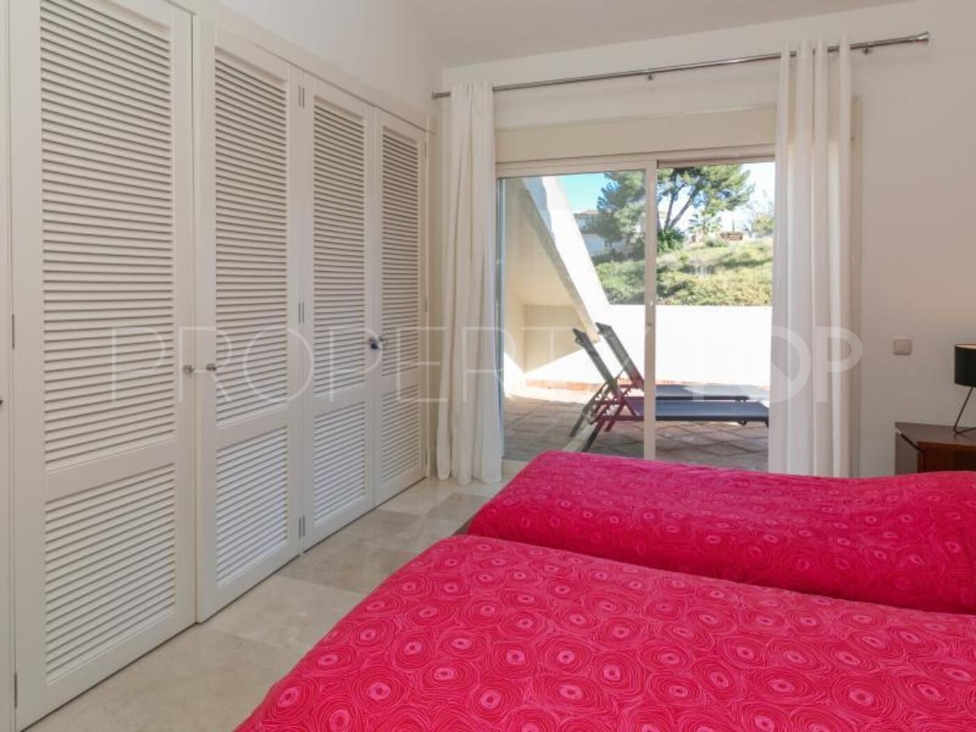 Atico duplex de 3 dormitorios en venta en Rio Real Golf