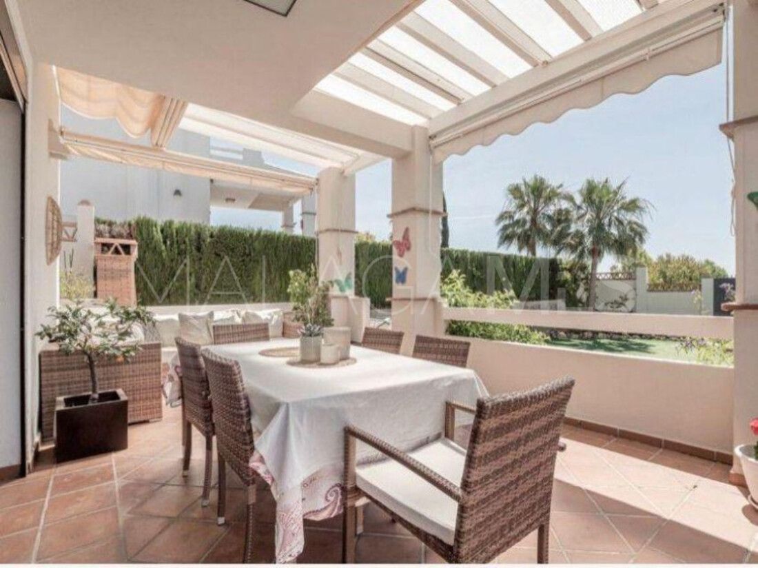 Villa for sale in La Resina Golf with 4 bedrooms