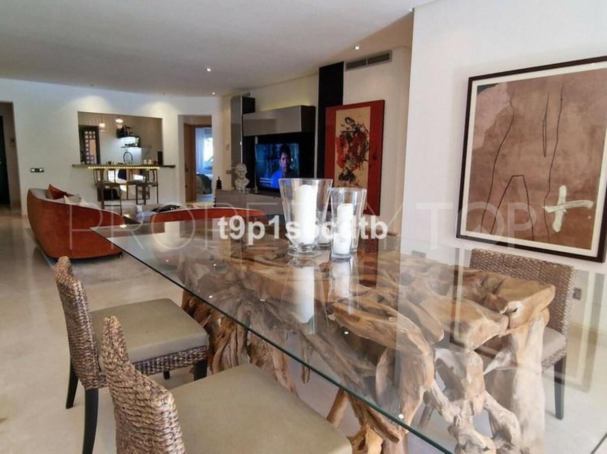 For sale ground floor apartment with 3 bedrooms in Mansion Club