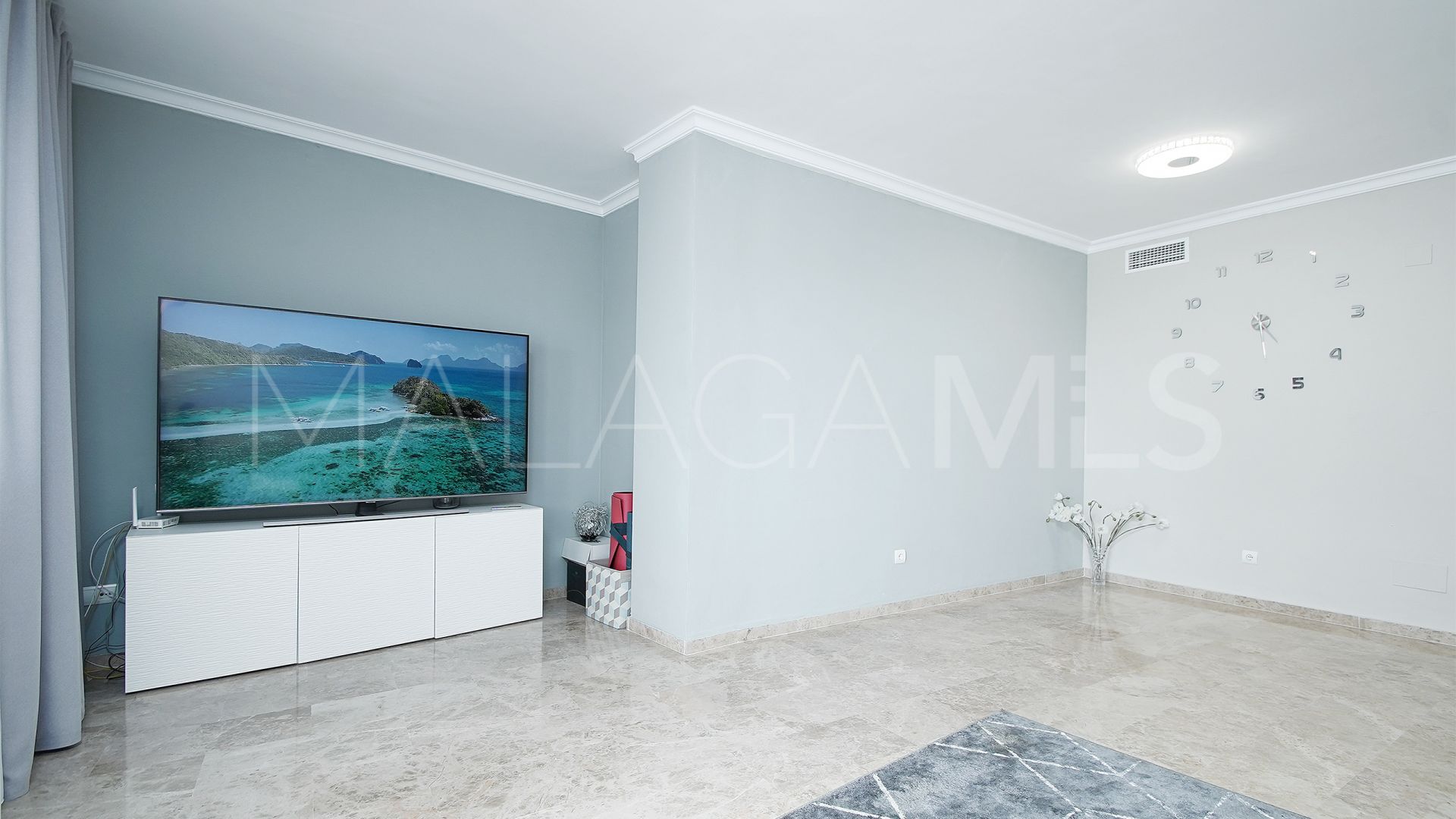 Buy apartamento in Los Naranjos with 3 bedrooms