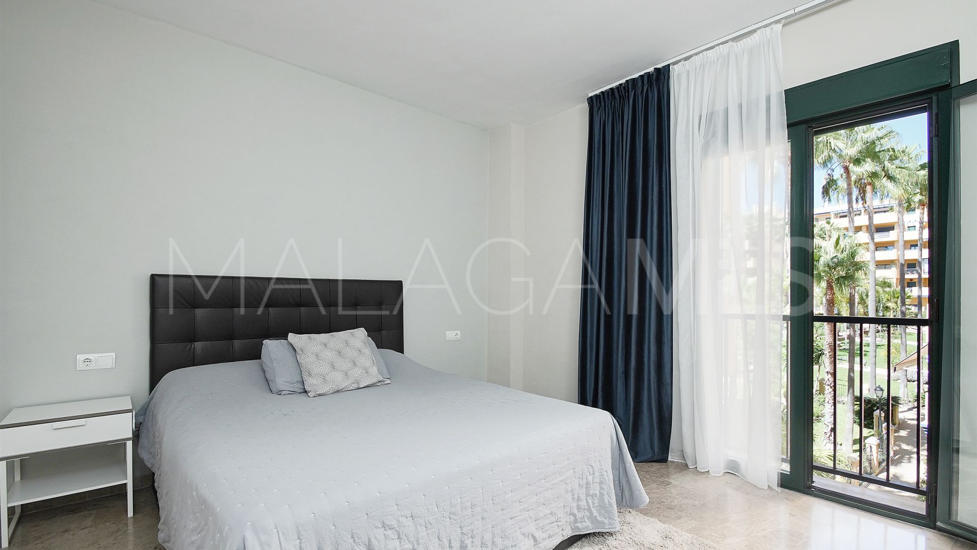 Buy apartamento in Los Naranjos with 3 bedrooms