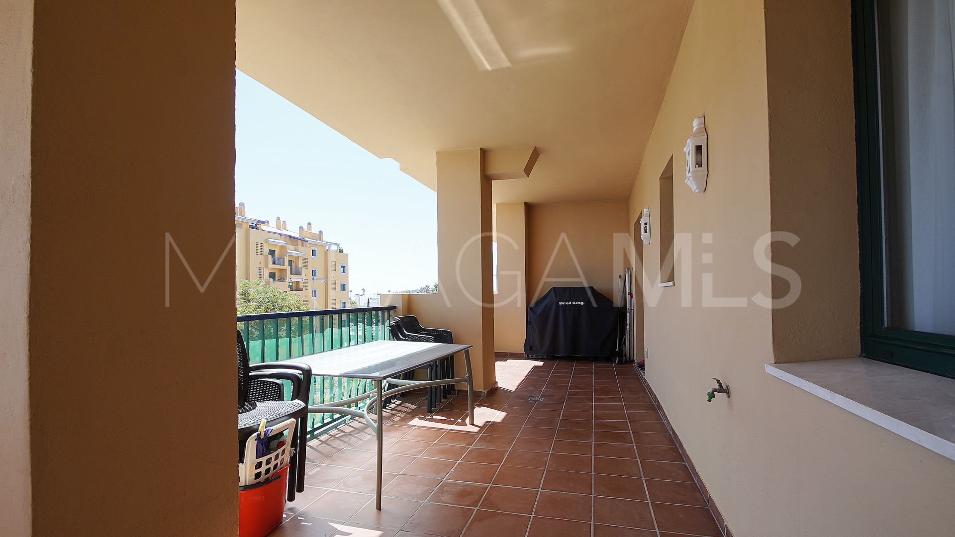 Buy apartamento in Los Naranjos with 3 bedrooms