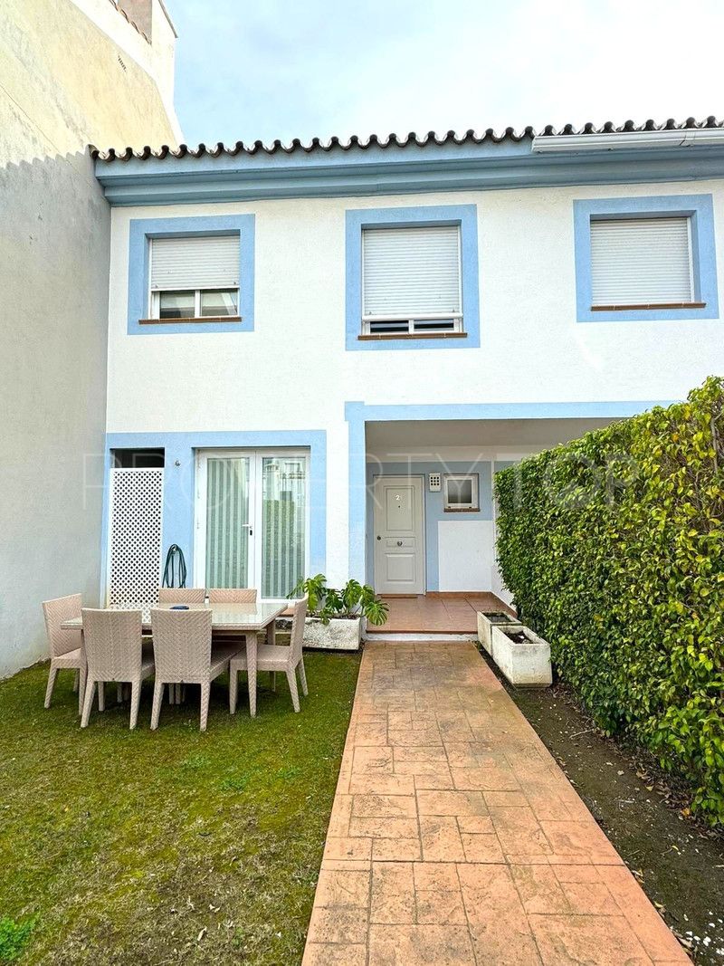 Town house in Cortijo del Mar for sale