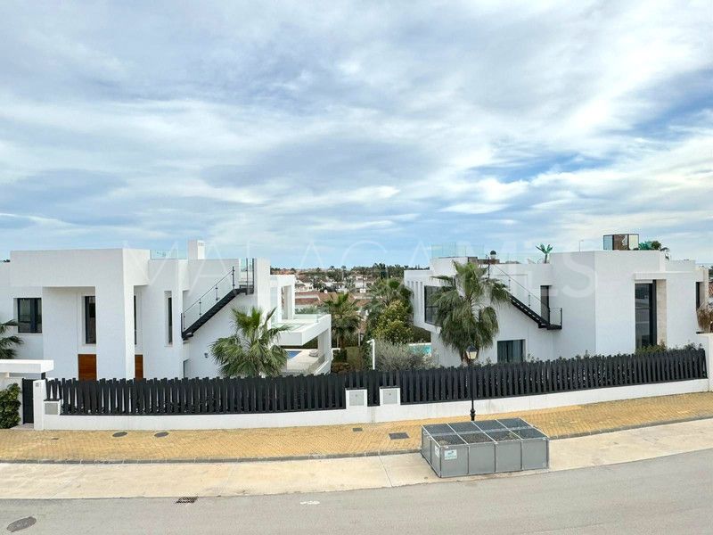 Maison de ville for sale in Cortijo del Mar