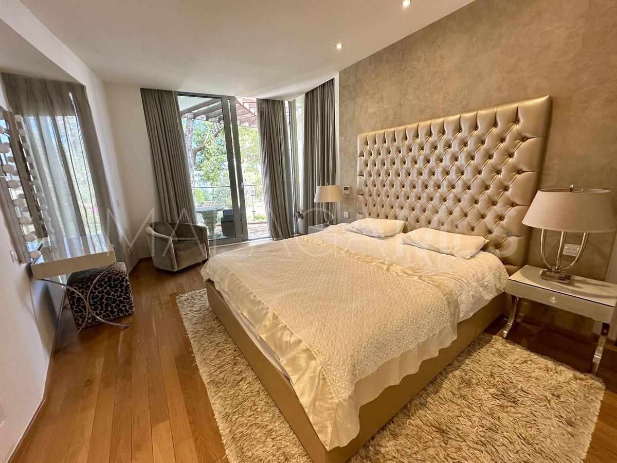 Buy town house in Meisho Hills