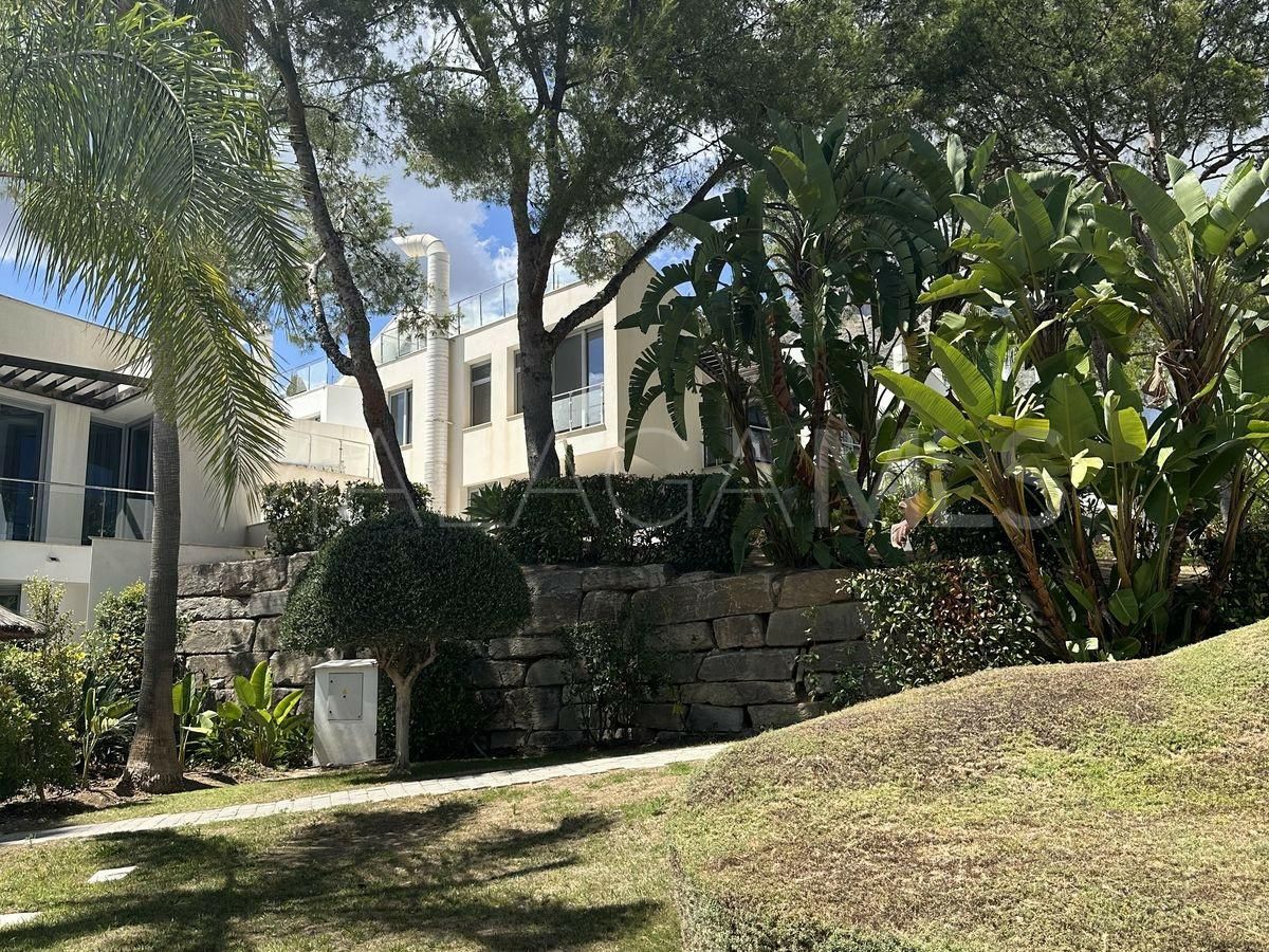 Buy town house in Meisho Hills