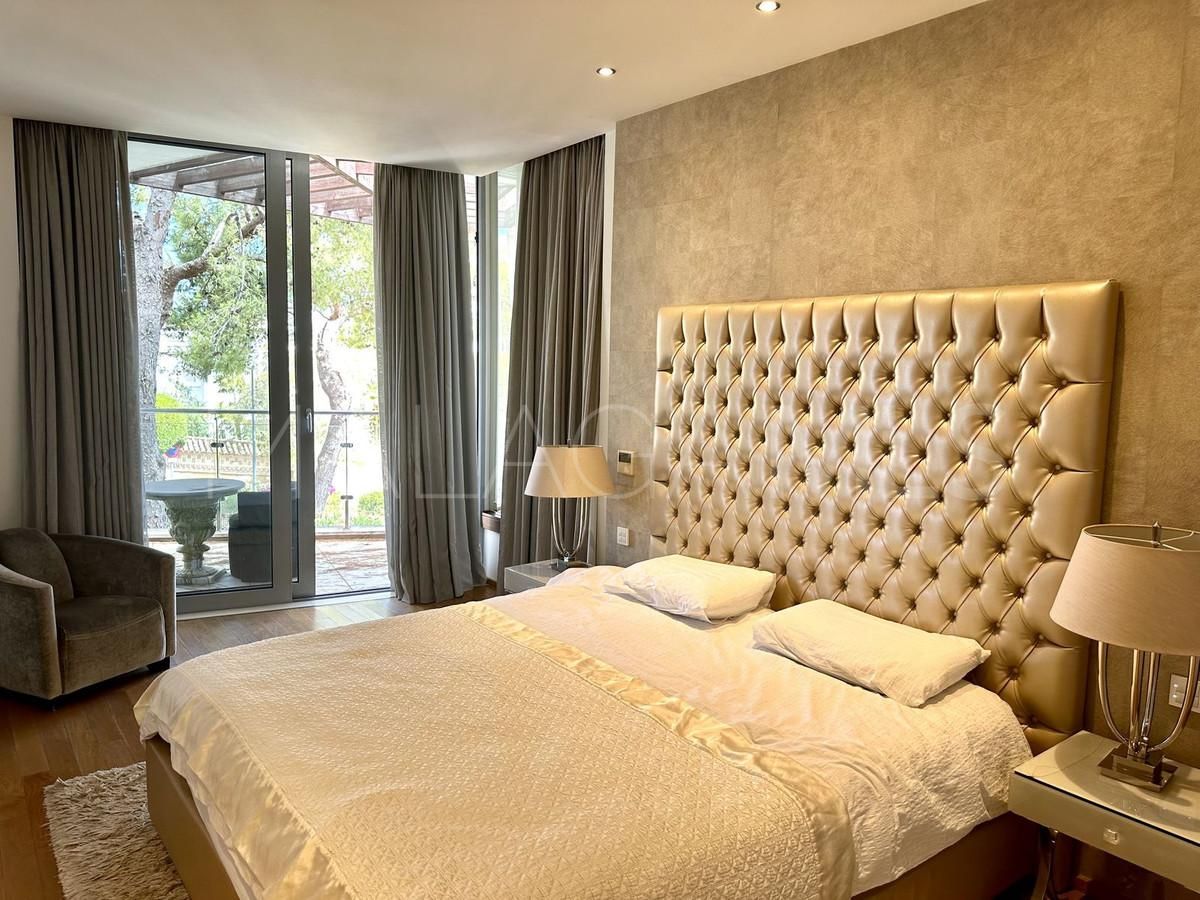 Buy town house in Meisho Hills