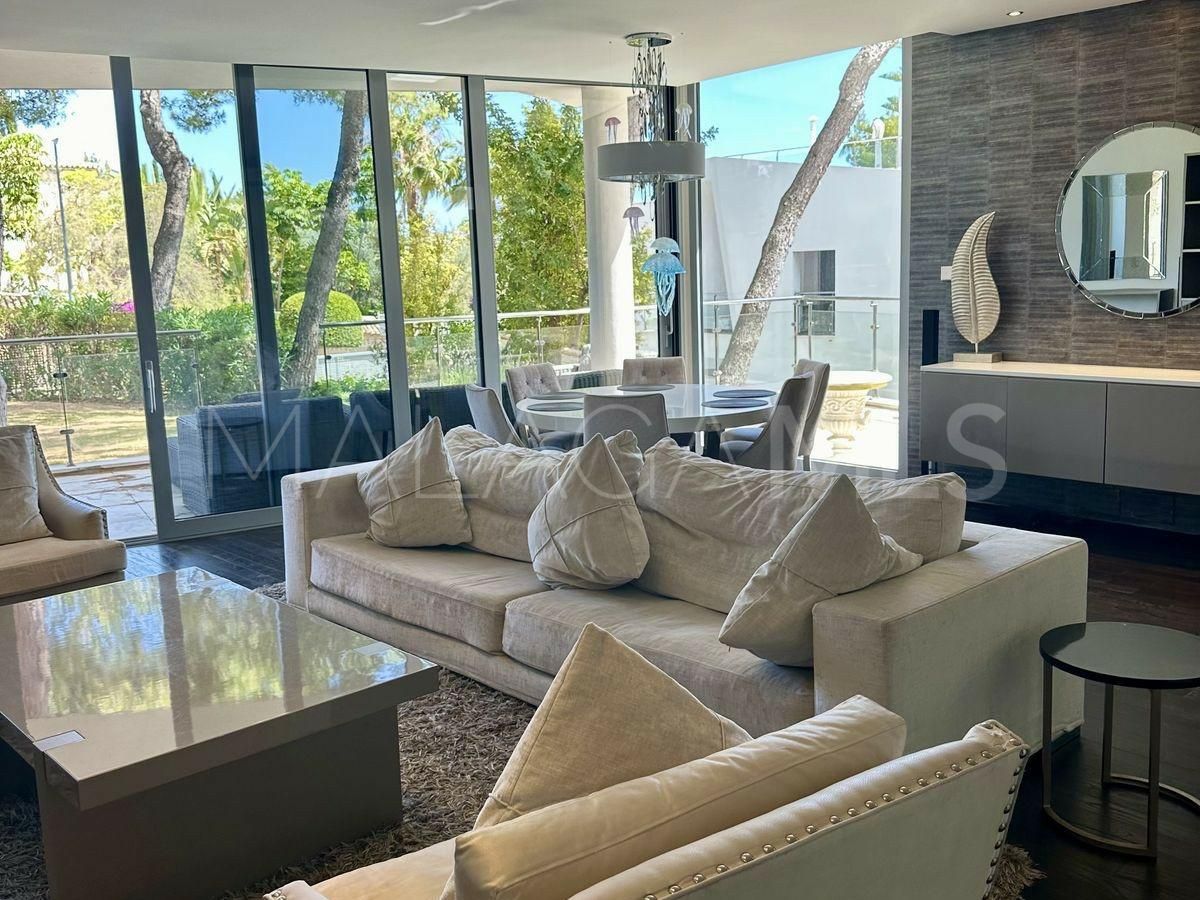 Buy town house in Meisho Hills