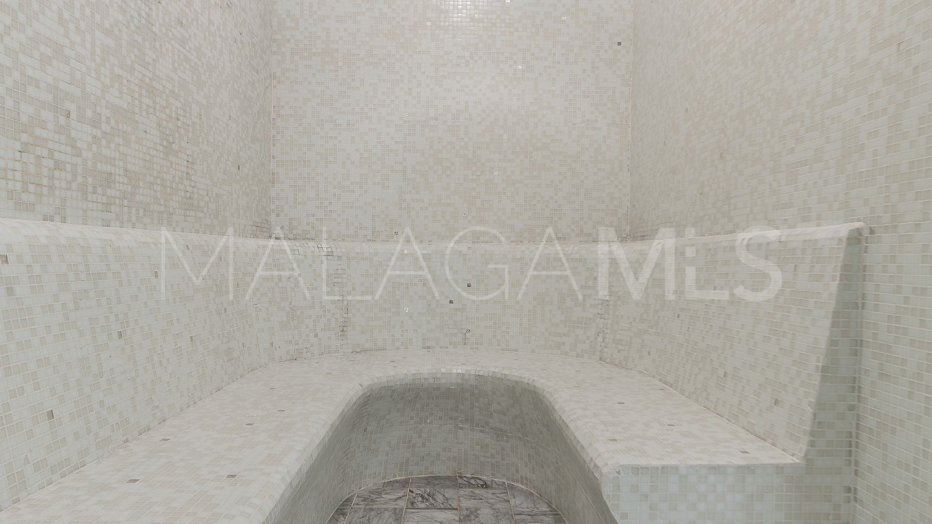 Buy town house in Meisho Hills