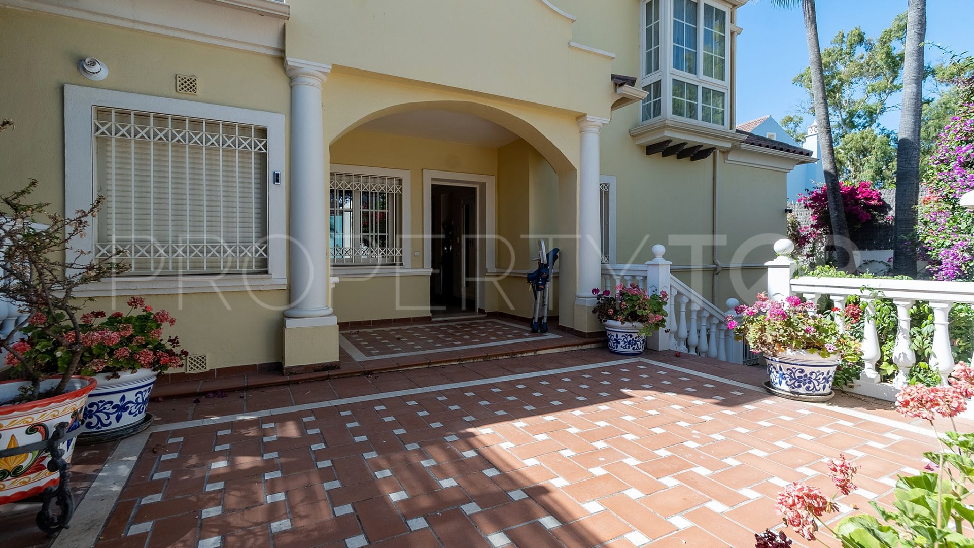 Se vende villa en Lorea Playa de 7 dormitorios