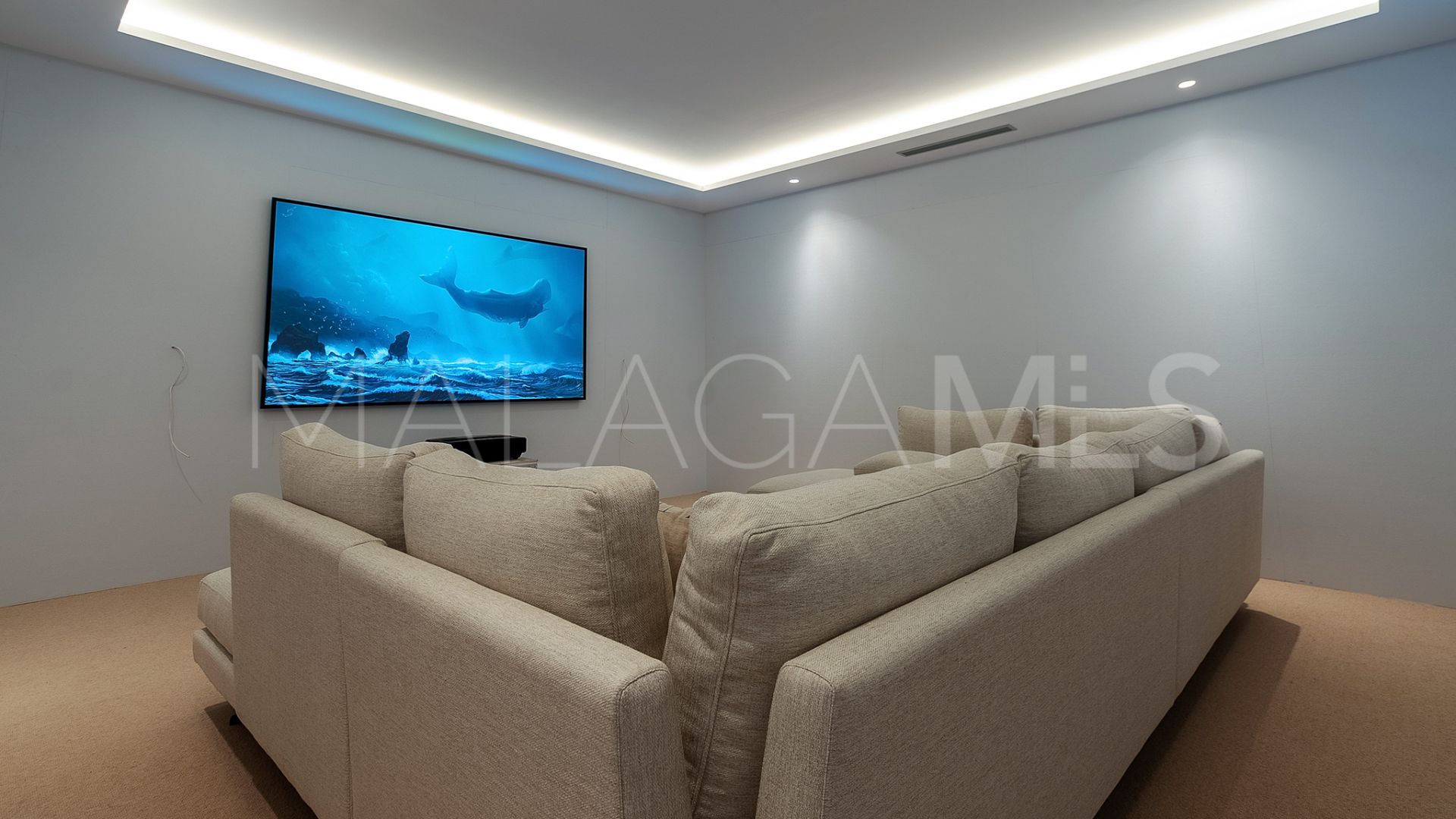 Villa for sale in Marbella Golden Mile