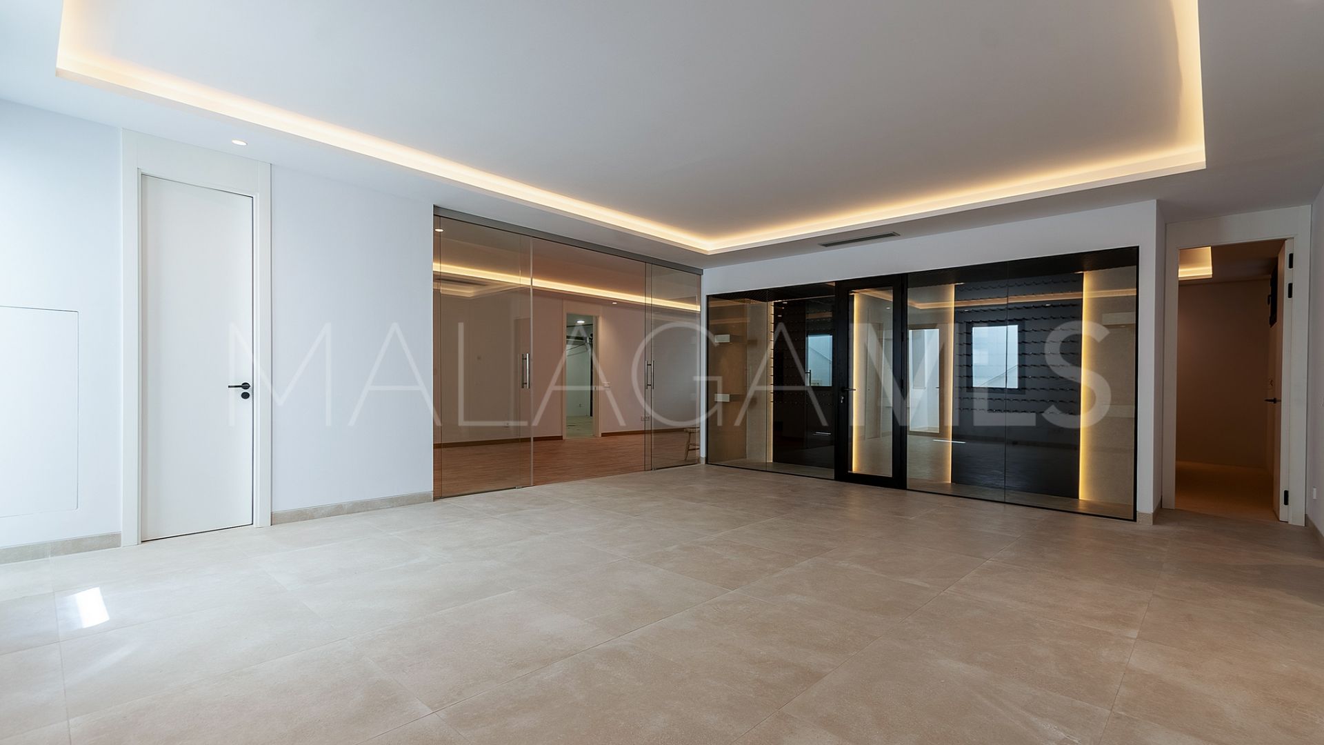 Villa for sale in Marbella Golden Mile