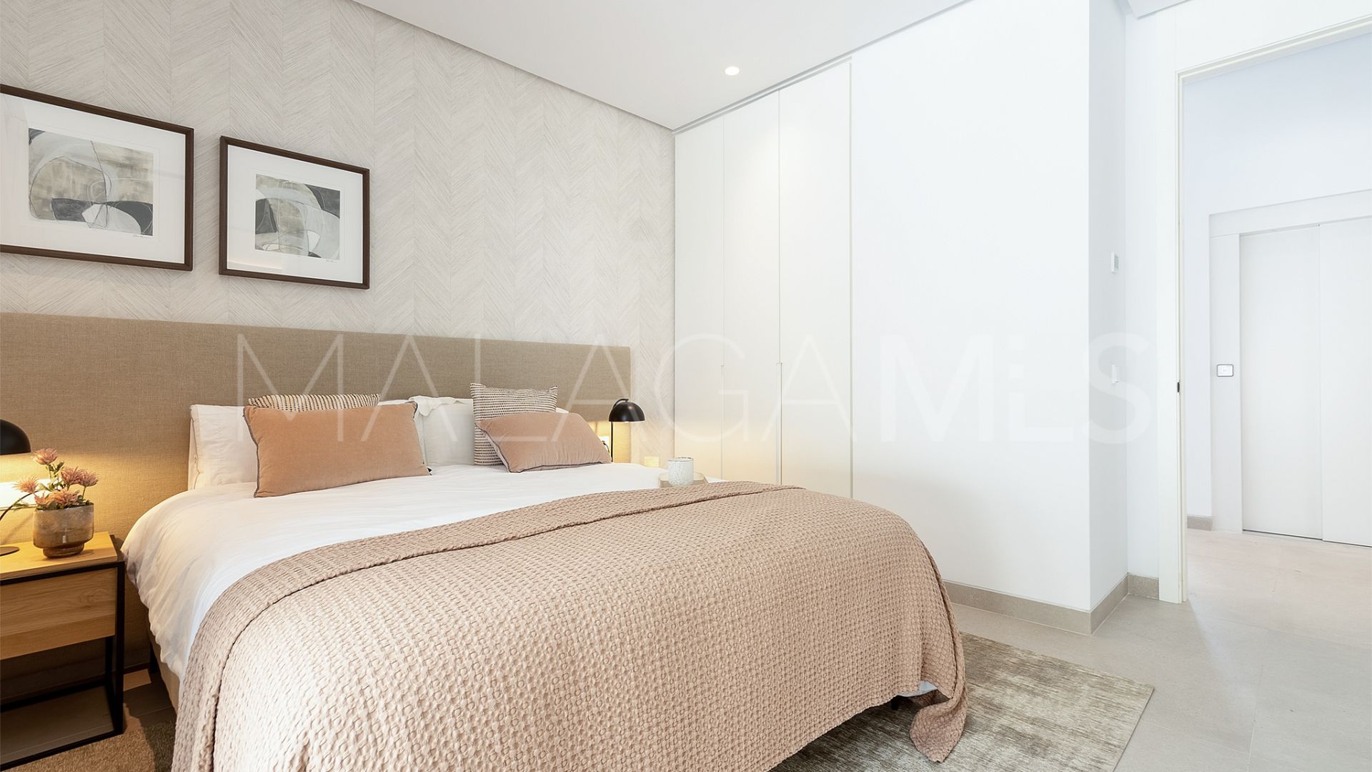 Villa for sale in Marbella Golden Mile