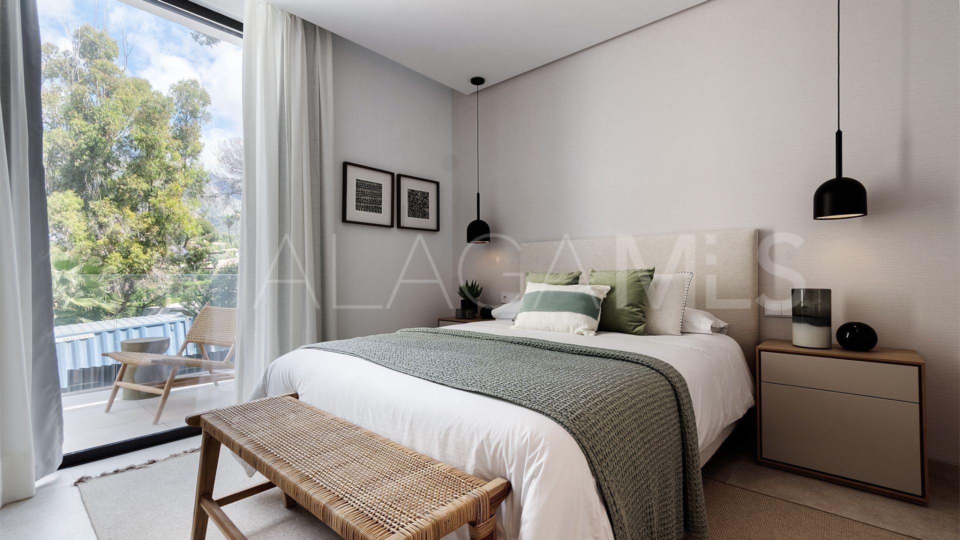 Villa for sale in Marbella Golden Mile