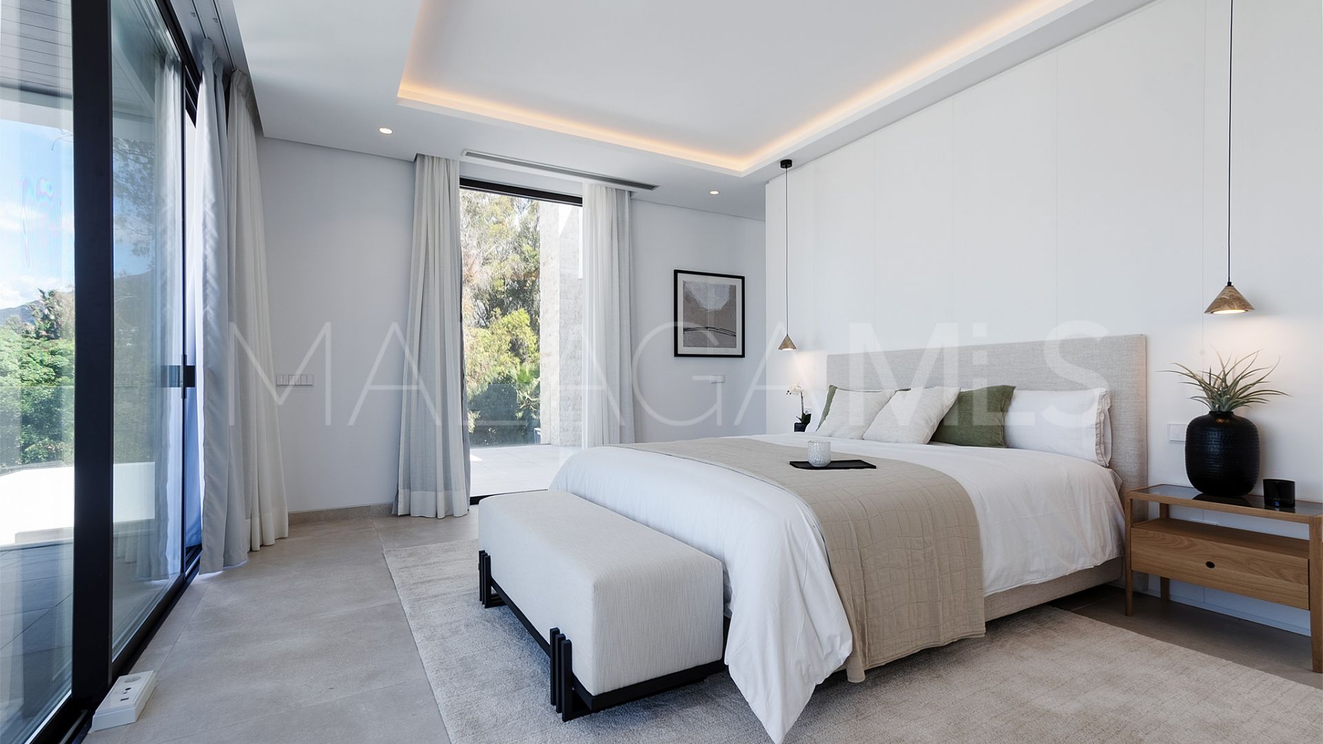 Villa for sale in Marbella Golden Mile