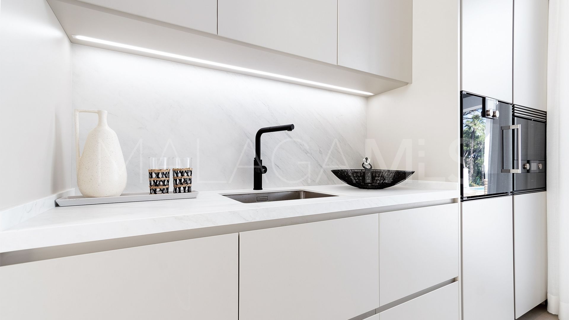 Villa for sale in Marbella Golden Mile